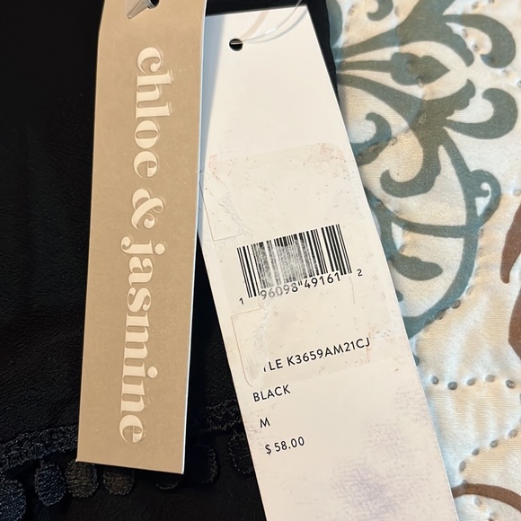 Chloe & Jasmine Sleeveless Top - Picture 7 of 7